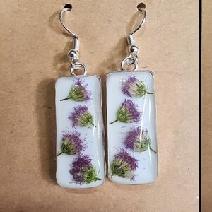 Floral Resin Dangle Earrings